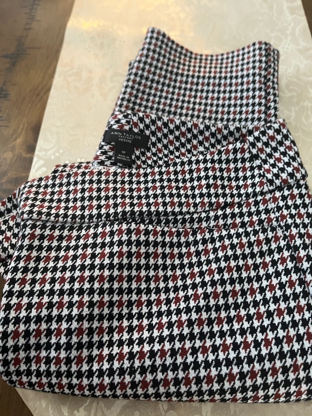 Ann Taylor Petite Houndstooth Pants - Black White Burgundy
